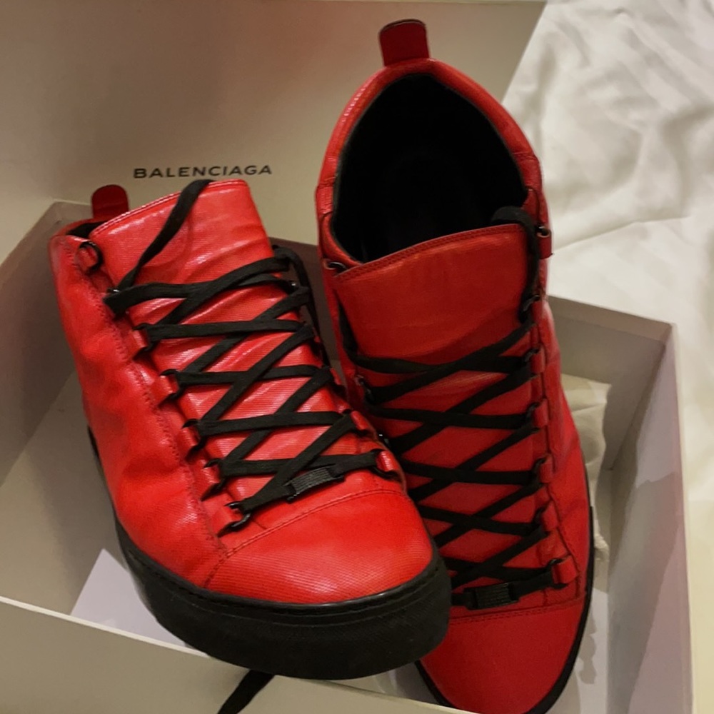 BALENCIAGA ARENA